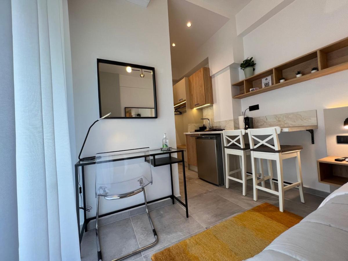 City House Premium Каламата Екстериор снимка