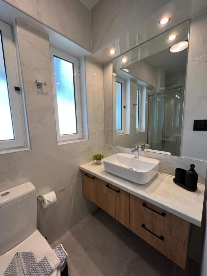 City House Premium Каламата Екстериор снимка
